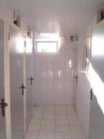 toiletgebouw.JPG